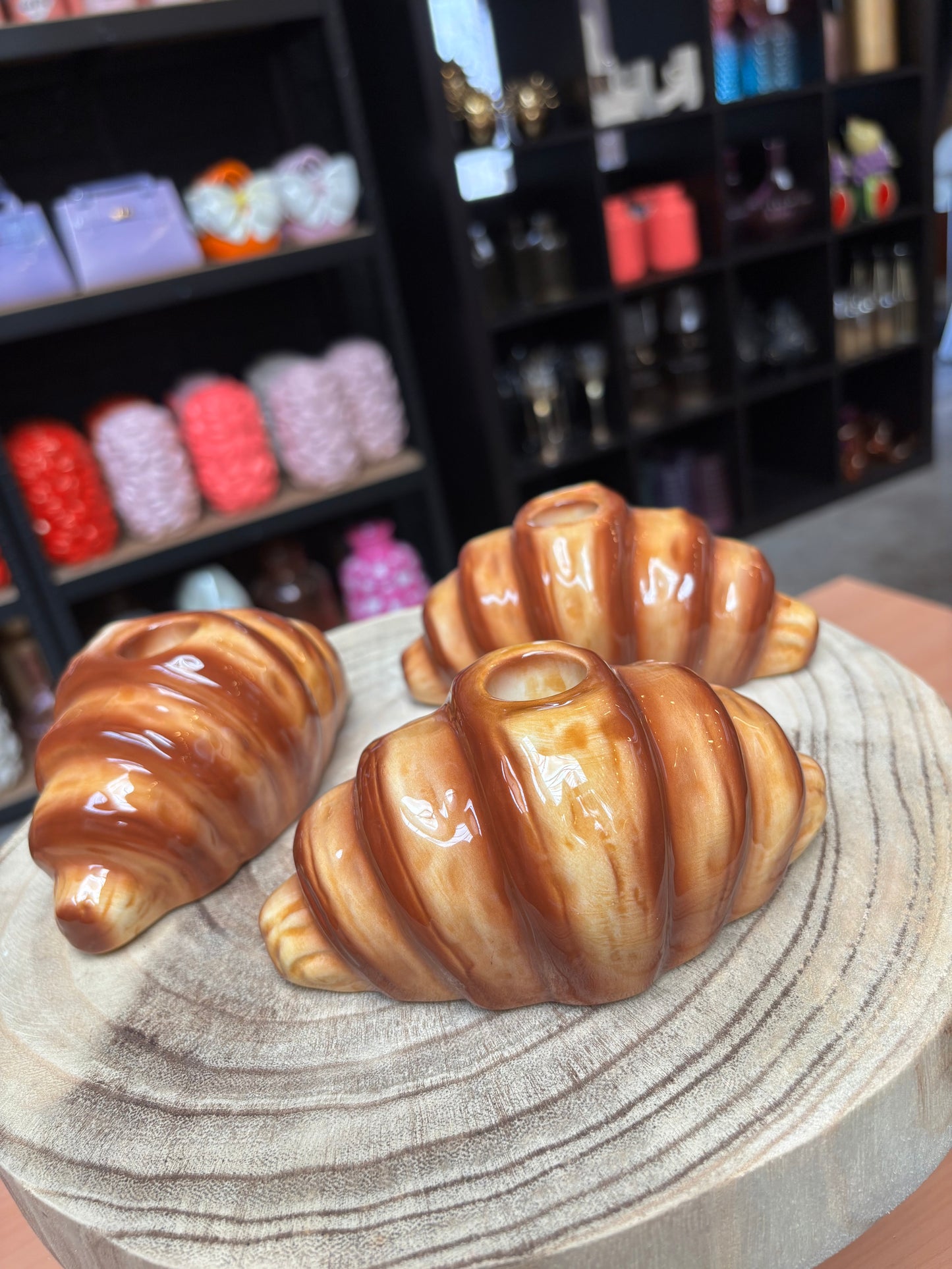 Croissant candle holder