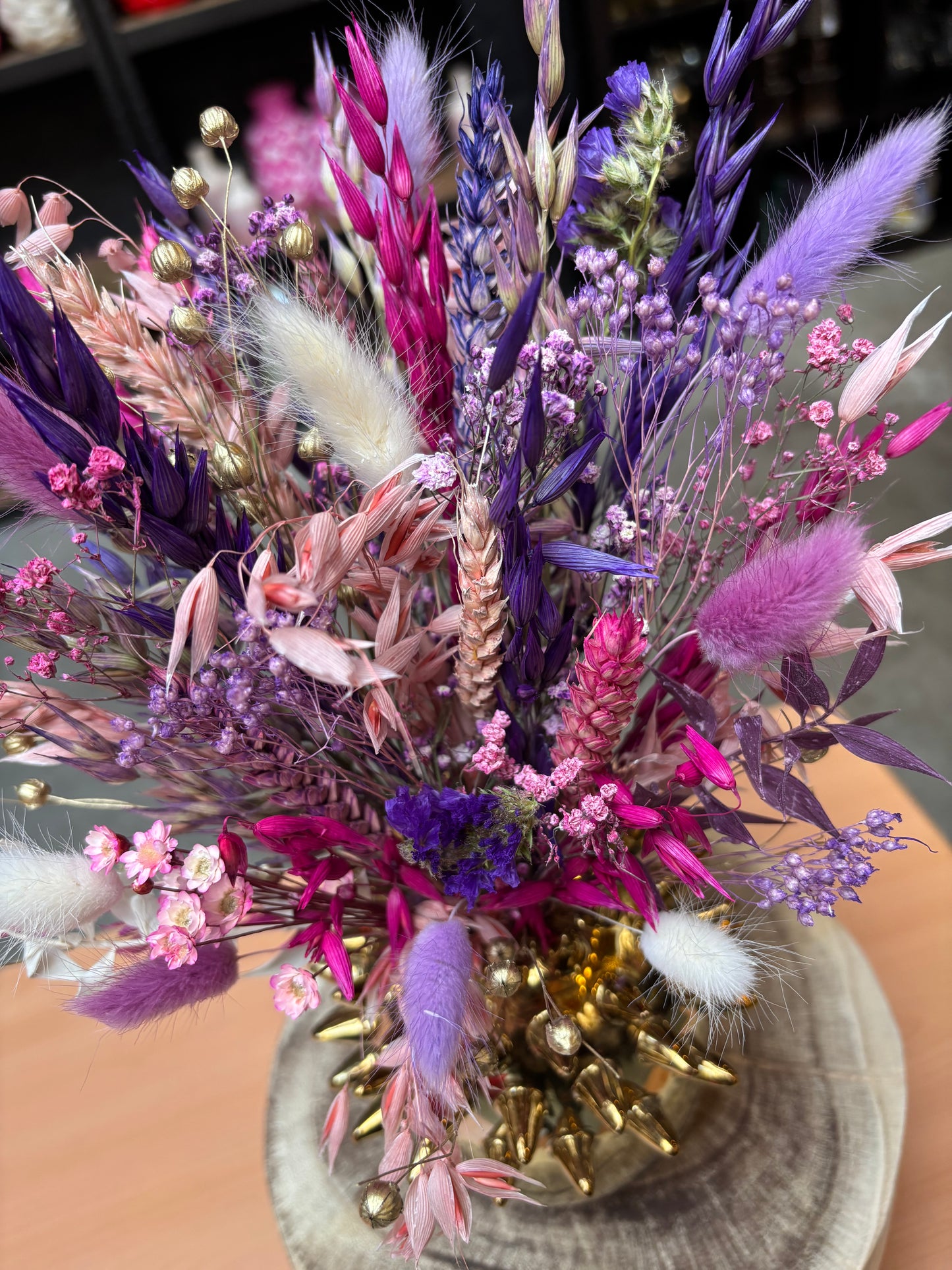 DK stekel vaasje goud & droogbloemen paars roze