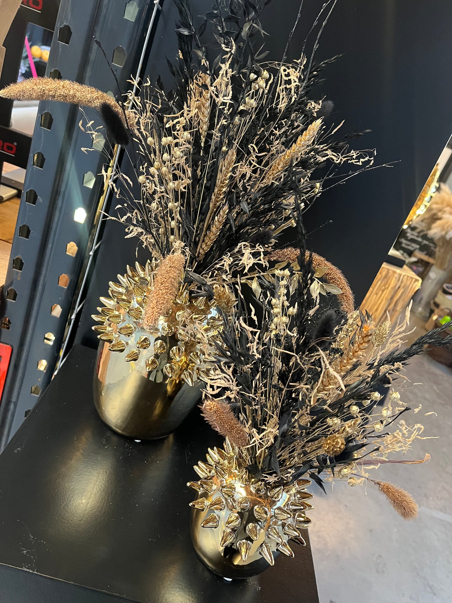 Stekel vaas DK goud & Gold Black droogbloemen