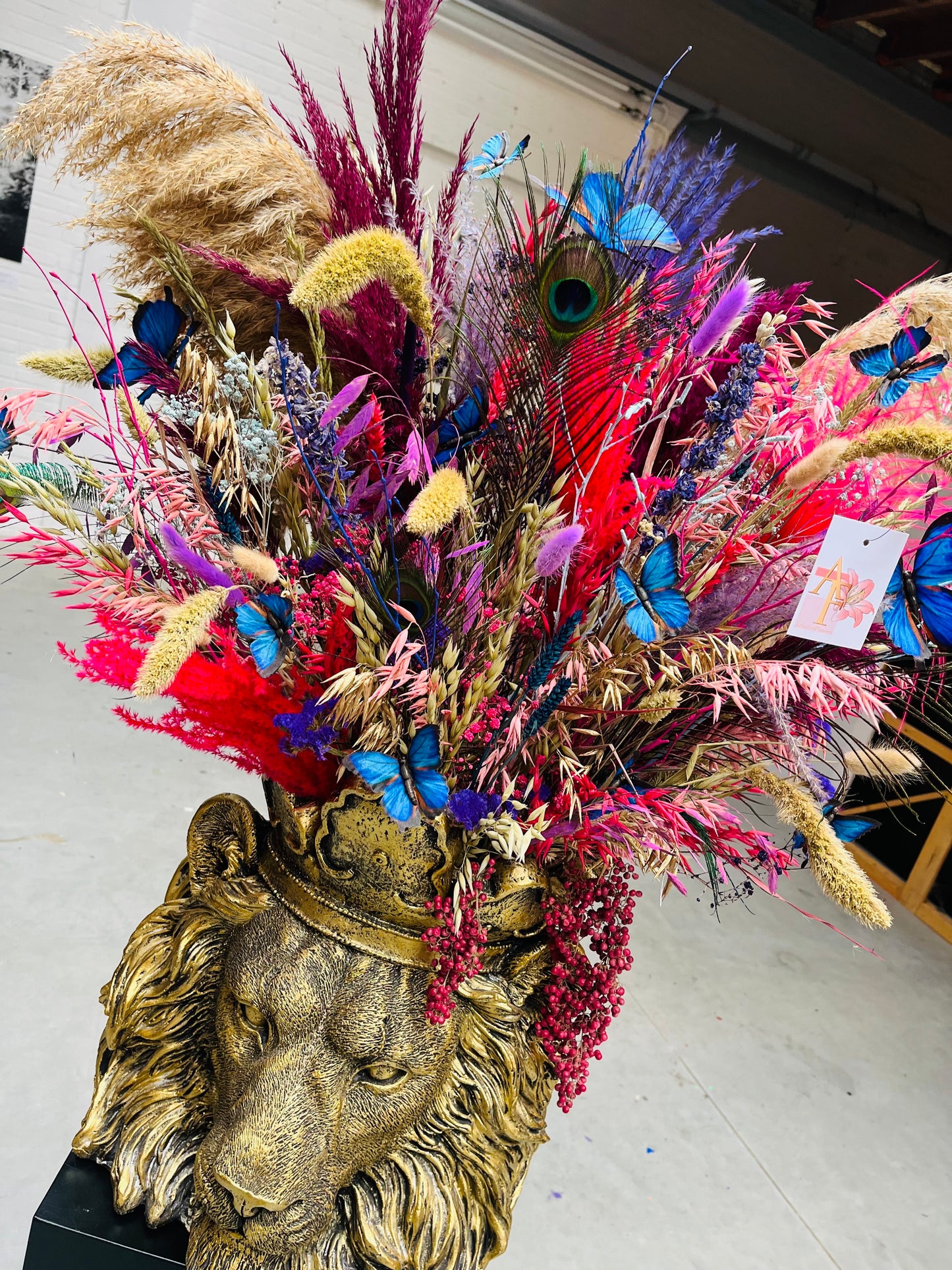 Clarence leeuw inclusief droogbloemen